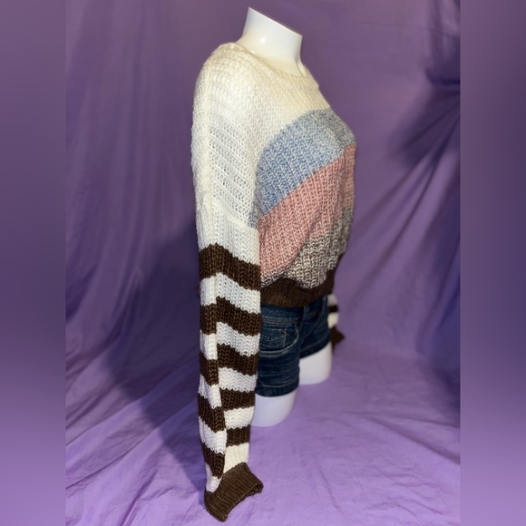 Multicolor Cropped Sweater - Picture 2 of 6